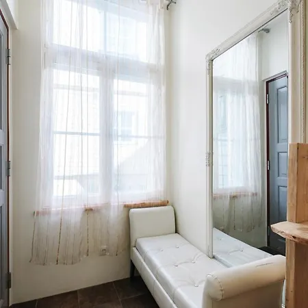 Airhome - Owl's Nest 2