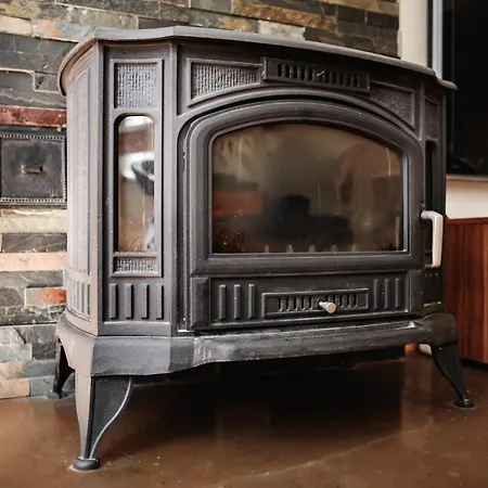 Airhome - Owl's Nest 2 * טאלין